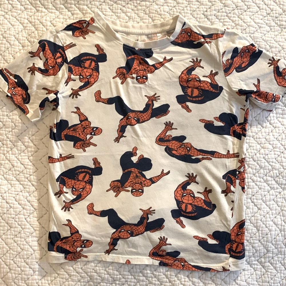 H&M marvel t shirt kids size 8-10